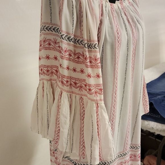 Elan Blouse/Top Bell Sleeves Off Shoulder Boho One Size - Picture 3 of 12